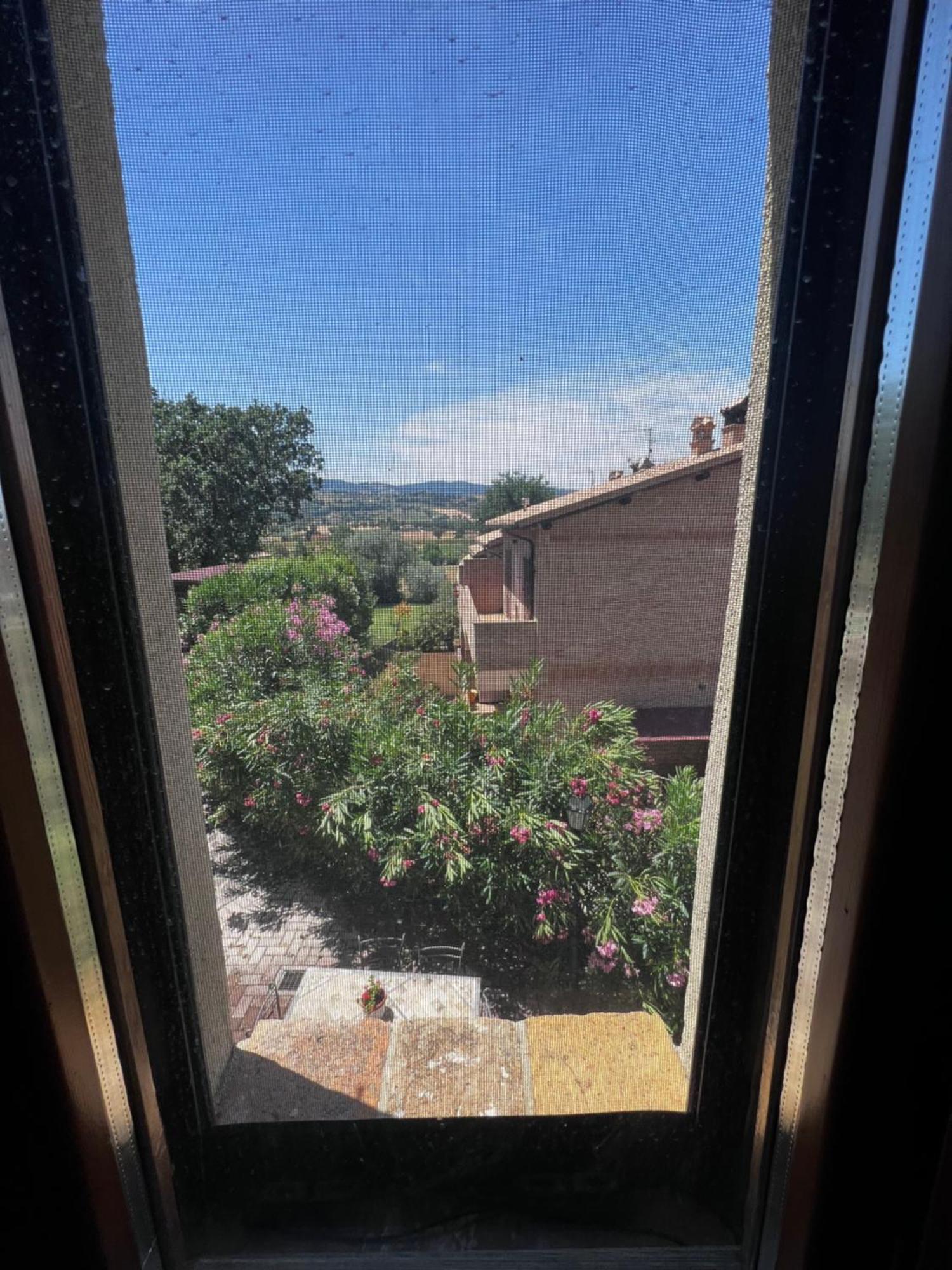 Lucky Garden Bed & Breakfast Bevagna ภายนอก รูปภาพ