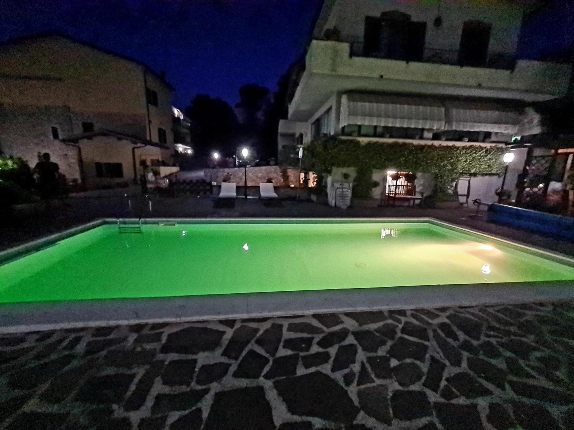Lucky Garden Bed & Breakfast Bevagna ภายนอก รูปภาพ